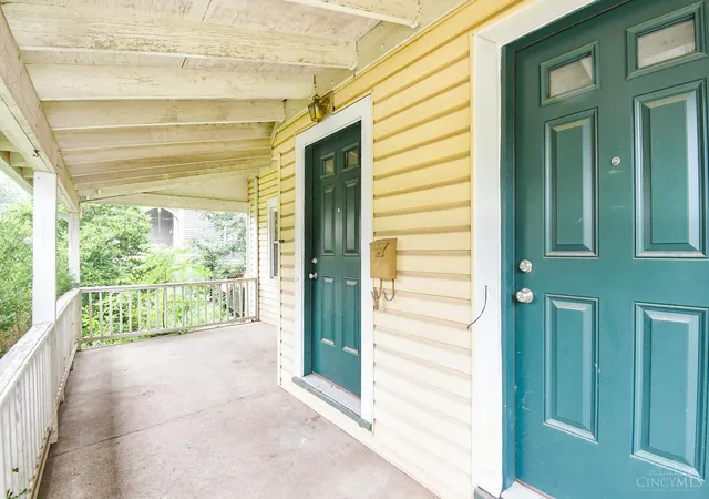 Listing Photo 5 - Condo for sale in building located at 84 Hereford St, Cincinnati, OH 45216