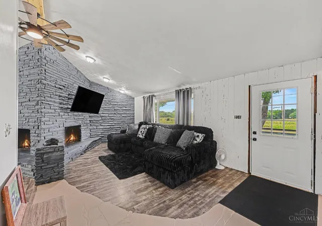Photo 3 of Single family home for sale at 4649 W US 22 3, Wilmington, OH 45177 | MLS# 1888745 | Listing updated on 2026-09-08