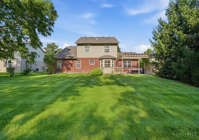 Photo 2 of Sale Pending at 5632 Safari Dr, Liberty Twp, OH 45044 | MLS# 1889162 | Listing updated on 2026-09-11
