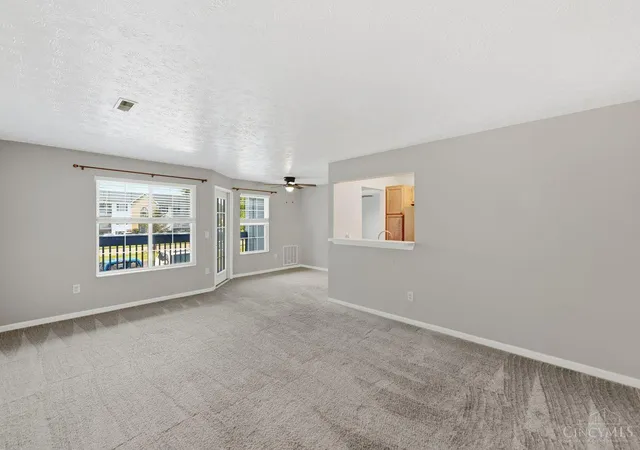 Photo 4 of Sale Pending at 92 Rough Way #5, Lebanon, OH 45036 | MLS# 1889466 | Listing updated on 2026-09-08