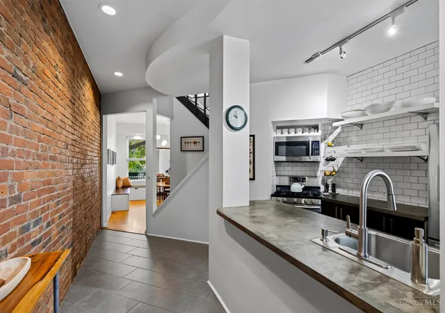 Photo 3 of Single family home for sale at 331 Milton St, Cincinnati, OH 45202 | MLS# 1882465 | Listing updated on 2026-10-09