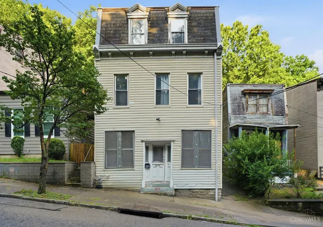 Photo 2 of Single family home for sale at 2212 Ravine St, Cincinnati, OH 45219 | MLS# 1889820 | Listing updated on 2026-09-09