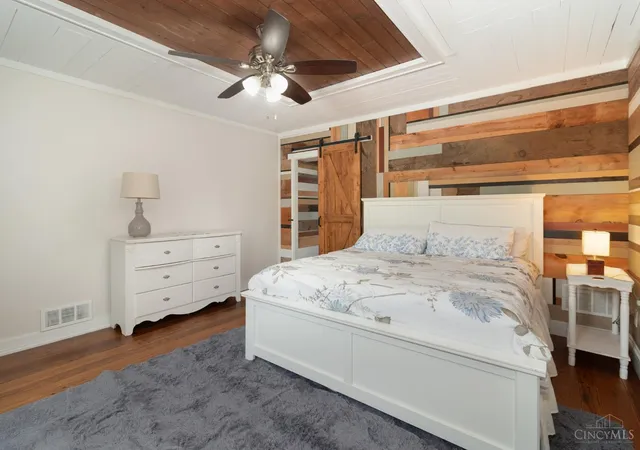 Photo 3 of Single family home for sale at 3903 Dumont St, Cincinnati, OH 45226 | MLS# 1888686 | Listing updated on 2026-09-01