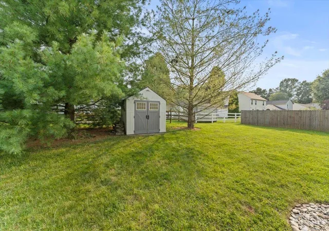 Photo 15 of Sale Pending at 2045 Sunset View Ln, Amelia, OH 45102 | MLS# 1890252 | Listing updated on 2026-09-04