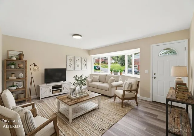 Photo 2 of Sale Pending at 2751 Pickmeier Ln, Cincinnati, OH 45211 | MLS# 1890444 | Listing updated on 2026-09-01