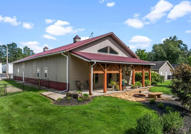 Photo 3 of Single family home for sale at 323 N Main St, Lynchburg, OH 45142 | MLS# 1890594 | Listing updated on 2026-09-08