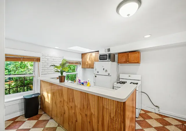Photo 2 of Multi family home for sale at 115 Parker St, Cincinnati, OH 45219 | MLS# 1890720 | Listing updated on 2026-09-08