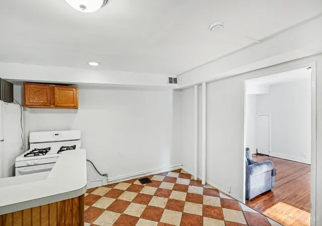 Photo 3 of House for sale at 115 Parker St, Cincinnati, OH 45219 | MLS# 1890720 | Listing updated on 2026-09-08