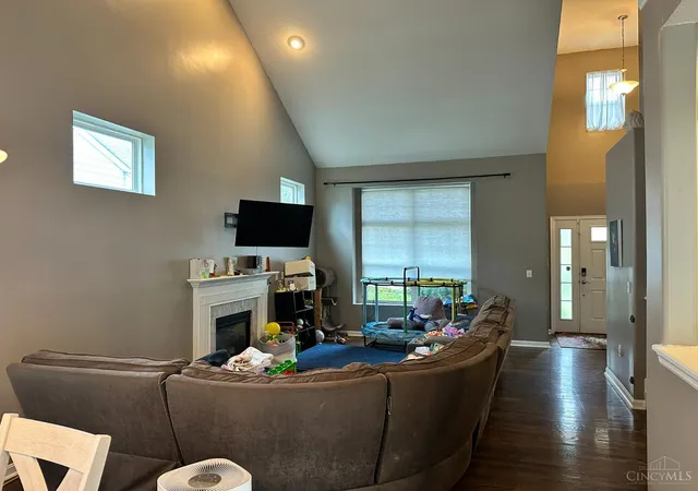 Photo 2 of Single family home for sale at 7216 Rolling Oaks Ct, Cincinnati, OH 45239 | MLS# 1890735 | Listing updated on 2026-09-11