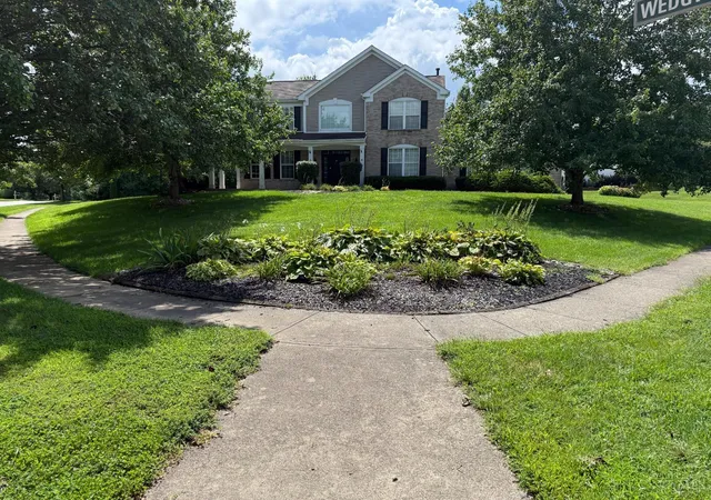 Photo 2 of Single family home for sale at 6007 Wedgwood Dr, Hamilton Twp, OH 45152 | MLS# 1891008 | Listing updated on 2026-09-09