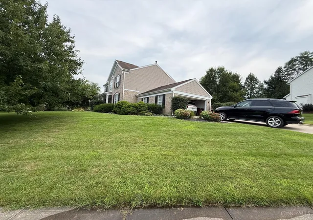 Photo 3 of Single family home for sale at 6007 Wedgwood Dr, Hamilton Twp, OH 45152 | MLS# 1891008 | Listing updated on 2026-09-09