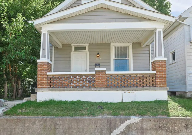 Photo 2 of Single family home for sale at 1124 S 11th Street, Hamilton, OH 45011 | MLS# 1891142 | Listing updated on 2026-09-09