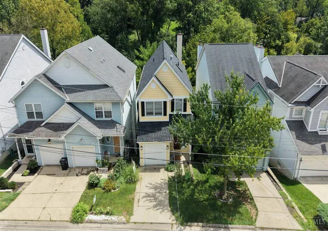 Photo 2 of Single family home for sale at 520 Missouri Ave, Cincinnati, OH 45226 | MLS# 1891138 | Listing updated on 2026-09-10