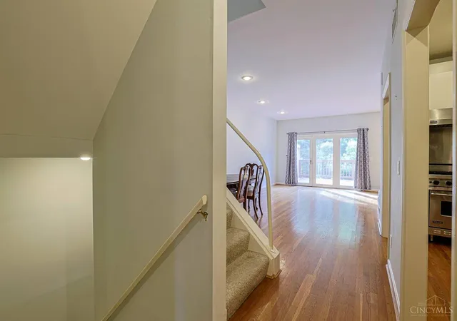 Photo 3 of Single family home for sale at 520 Missouri Ave, Cincinnati, OH 45226 | MLS# 1891138 | Listing updated on 2026-09-10