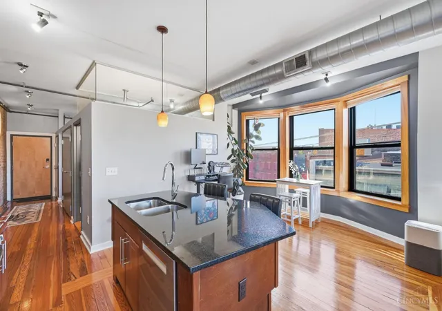 Photo 3 of Condo for sale at 1237 Vine #5, Cincinnati, OH 45202 | MLS# 1891076 | Listing updated on 2026-09-10