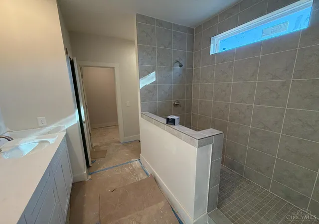 Photo 4 of Single family home for sale at 6741 Daniel'S Walk, Cincinnati, OH 45233 | MLS# 1891459 | Listing updated on 2026-10-08