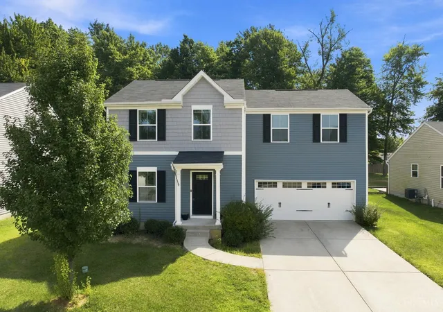 Photo 1 of Sale Pending at 160 Wooded Ridge Dr, Batavia Twp, OH 45102 | MLS# 1891493 | Listing updated on 2026-09-03
