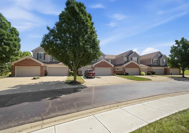 Photo 2 of Sale Pending at 6684 Adena Cir, Hamilton Twp, OH 45039 | MLS# 1892098 | Listing updated on 2026-09-09