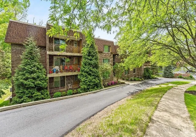 Photo 2 of Sale Pending at 3563 Amberacres Dr #10, Cincinnati, OH 45237 | MLS# 1892193 | Listing updated on 2026-09-09