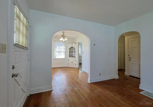 Photo 3 of Sale Pending at 1179 Beacon St, Anderson Twp, OH 45230 | MLS# 1892292 | Listing updated on 2026-09-03
