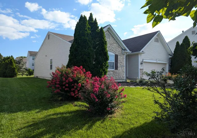 Photo 2 of Single family home for sale at 1148 Turfway Ct, Lebanon, OH 45036 | MLS# 1892327 | Listing updated on 2026-09-26