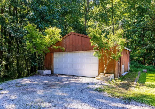 Photo 4 of Single family home for sale at 6881 Shiloh Rd, Goshen, OH 45122 | MLS# 1892035 | Listing updated on 2026-10-21