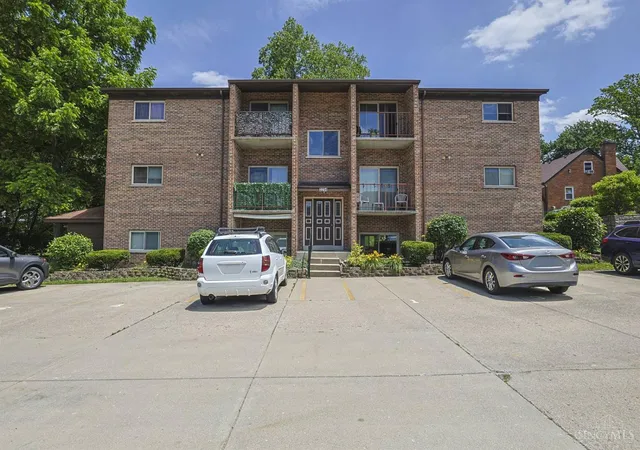 Photo 1 of Sale Pending at 3254 North Bnd Rd, Cincinnati, OH 45239 | MLS# 1892401 | Listing updated on 2026-09-10