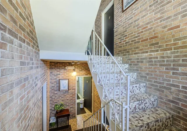 Photo 3 of Sale Pending at 3254 North Bnd Rd, Cincinnati, OH 45239 | MLS# 1892401 | Listing updated on 2026-09-10