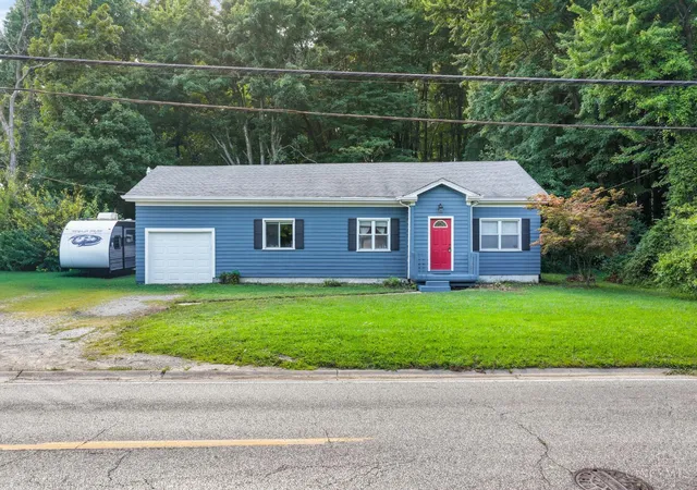 Photo 2 of Single family home for sale at 345 Amelia Olive Branch Rd, Batavia Twp, OH 45102 | MLS# 1892382 | Listing updated on 2026-09-01
