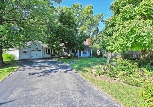 Photo 2 of Sale Pending at 6193 Dawes Ln, Cincinnati, OH 45230 | MLS# 1892417 | Listing updated on 2026-09-10