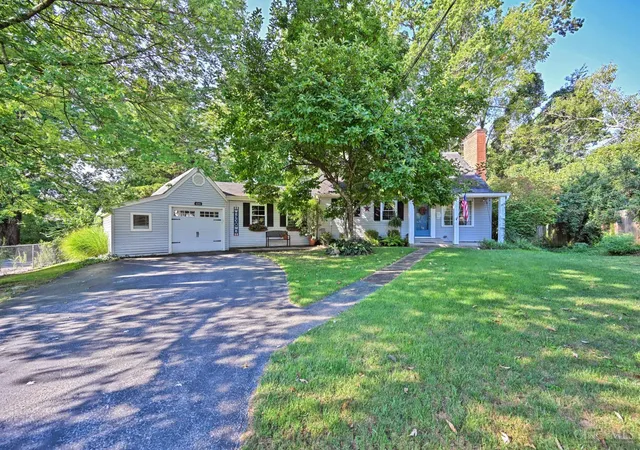 Photo 3 of Sale Pending at 6193 Dawes Ln, Cincinnati, OH 45230 | MLS# 1892417 | Listing updated on 2026-09-10