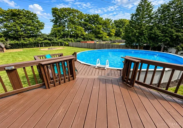 Photo 3 of Single family home for sale at 704 W Aberdeen Dr, Trenton, OH 45067 | MLS# 1892399 | Listing updated on 2026-09-23