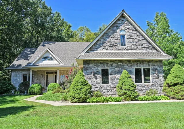 Photo 1 of Single family home for sale at 1484 Monroe Farms Ln, Monroe Twp, OH 45157 | MLS# 1892441 | Listing updated on 2026-09-10