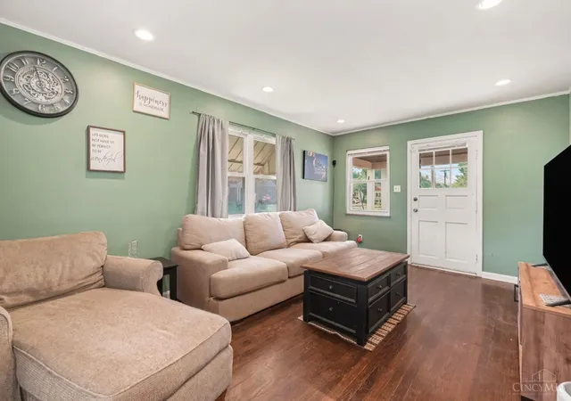 Photo 3 of Single family home for sale at 1900 Knollridge Ln, North College Hill, OH 45231 | MLS# 1888368 | Listing updated on 2026-09-14