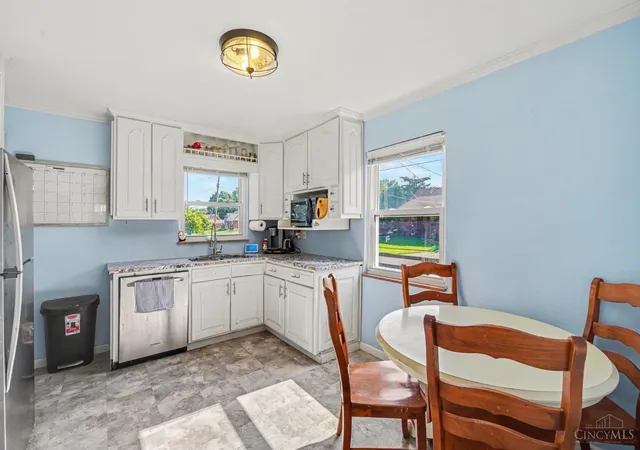 Photo 4 of Single family home for sale at 1900 Knollridge Ln, North College Hill, OH 45231 | MLS# 1888368 | Listing updated on 2026-09-14