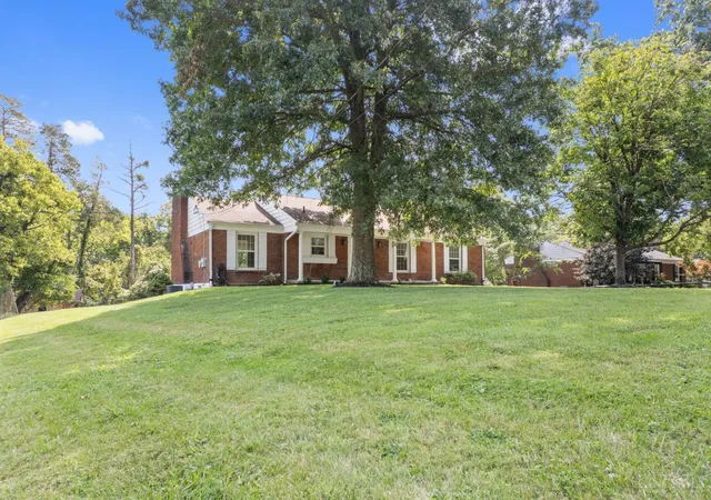 Photo 3 of Single family home for sale at 5818 Kenwood Rd, Madeira, OH 45243 | MLS# 1892446 | Listing updated on 2026-10-05
