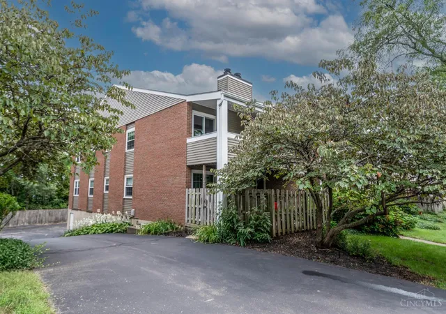 Photo 2 of Condo for sale at 3421 Traskwood Cir #C, Cincinnati, OH 45208 | MLS# 1892459 | Listing updated on 2026-09-15