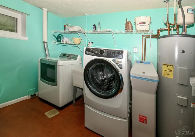 Listing Photo 2 - Condo for sale in building located at 3421 Traskwood Cir, Cincinnati, OH 45208 - Unit #C
