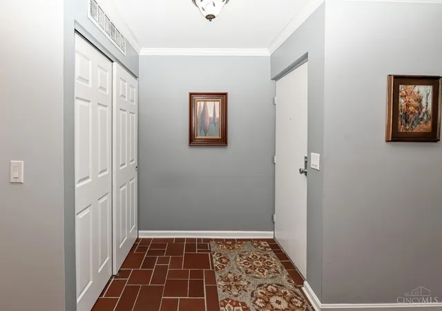 Photo 3 of Condo for sale at 3421 Traskwood Cir #C, Cincinnati, OH 45208 | MLS# 1892459 | Listing updated on 2026-09-15