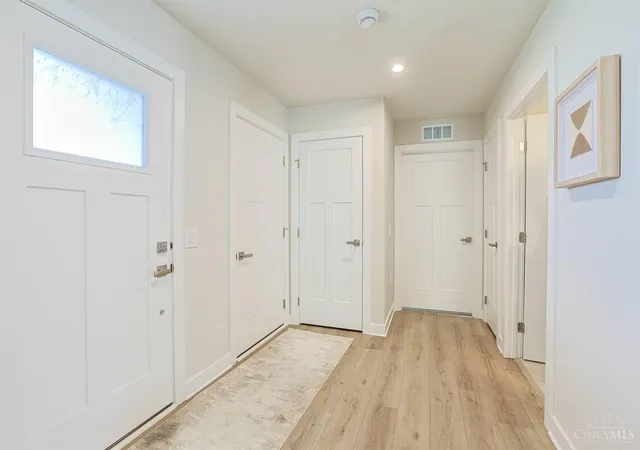 Photo 3 of Single family home for sale at 4321 Cedar Grv Ct, Batavia Twp, OH 45103 | MLS# 1892480 | Listing updated on 2026-09-08