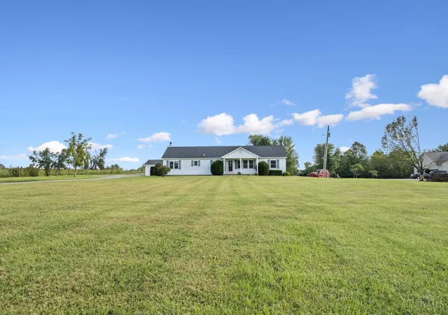 Photo 4 of Single family home for sale at 9377 Tri County Hwy, Eagle Twp, OH 45171 | MLS# 1892487 | Listing updated on 2026-10-04