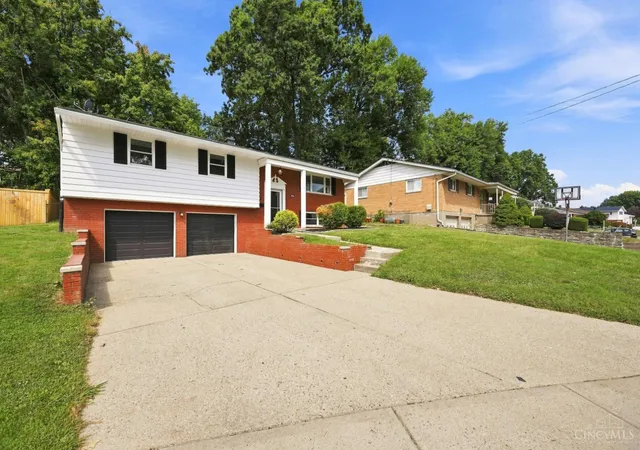 Photo 2 of Sale Pending at 3253 Bellacre Ct, Green Twp, OH 45248 | MLS# 1892486 | Listing updated on 2026-09-02