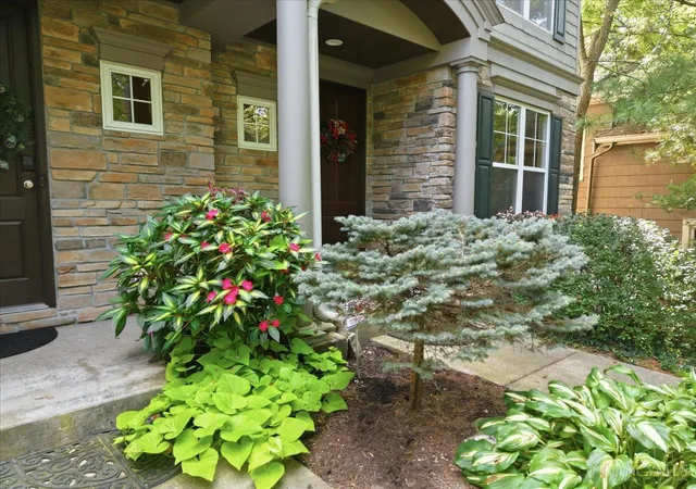 Photo 2 of Single family home for sale at 6841 Indian Hl Rd, Cincinnati, OH 45227 | MLS# 1892330 | Listing updated on 2026-09-14