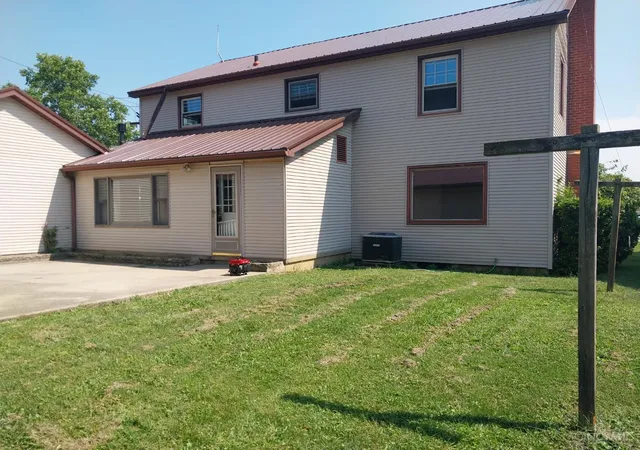 Photo 4 of Sale Pending at 218 N Washington St, Greenfield, OH 45123 | MLS# 1892513 | Listing updated on 2026-09-10