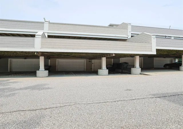 Photo 35 of Townhouse for sale at 211 E Rochelle St, Cincinnati, OH 45219 | MLS# 1892517 | Listing updated on 2026-09-10