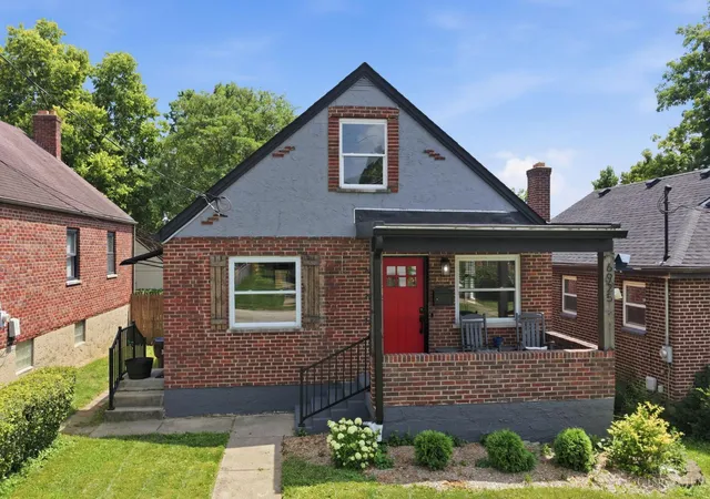 Photo 1 of Single family home for sale at 6925 Windward St, Columbia Twp, OH 45227 | MLS# 1892518 | Listing updated on 2026-09-01