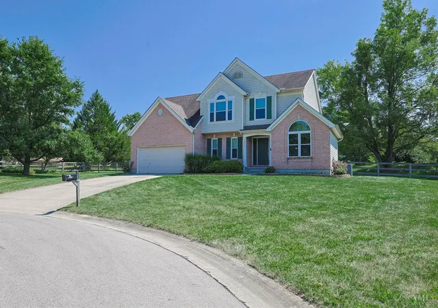 Photo 2 of Sale Pending at 7906 Laurelwood Dr, Hamilton Twp, OH 45039 | MLS# 1892178 | Listing updated on 2026-09-05