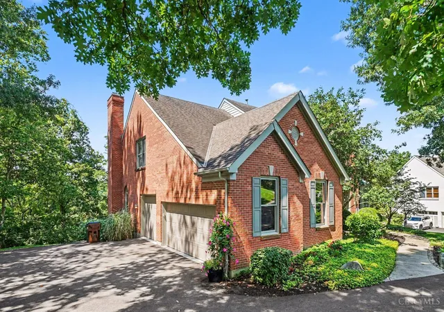 Photo 2 of Sale Pending at 579 Ridgestone Dr, Anderson Twp, OH 45255 | MLS# 1892530 | Listing updated on 2026-09-04