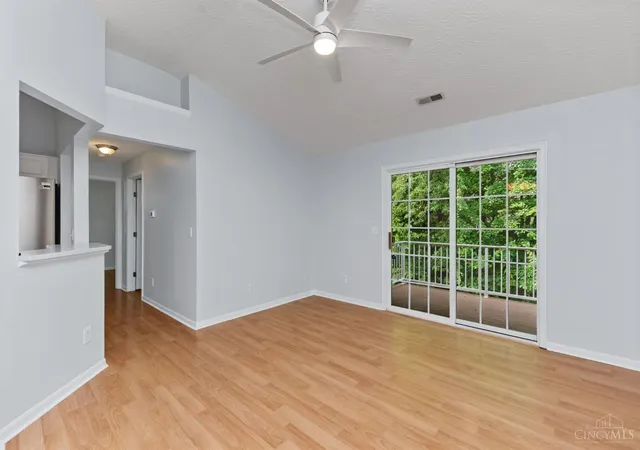 Photo 2 of Condo for sale at 109 Ledgerwoods Dr, Batavia Twp, OH 45102 | MLS# 1892595 | Listing updated on 2026-09-03