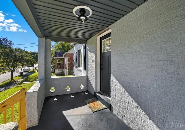Photo 3 of Single family home for sale at 133 Glenwood Ave, Cincinnati, OH 45217 | MLS# 1892611 | Listing updated on 2026-09-04